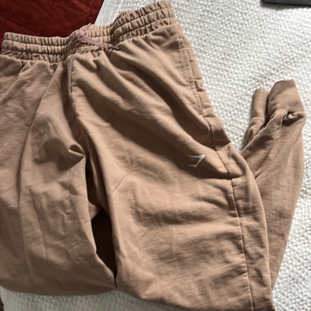 Gymshark joggers - dusty rose color
